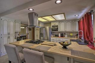 Spacious Lancaster Family Ranch - BBQ and Patio - 1