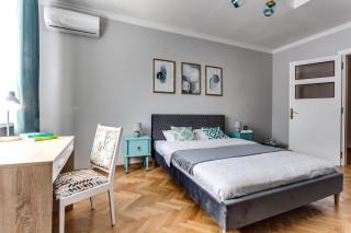 Picasso apartment in a park area - 8