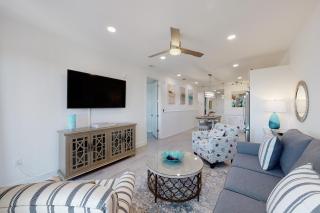 Gulf Place Residence 205- Let the Sea Set You Free - 8