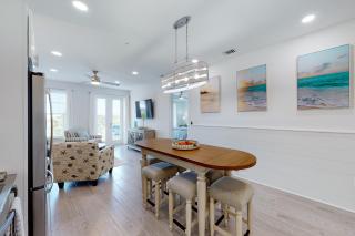 Gulf Place Residence 205- Let the Sea Set You Free - 7