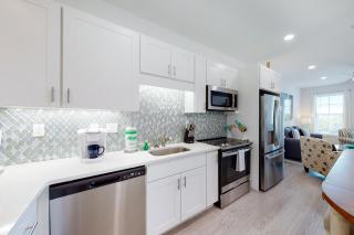 Gulf Place Residence 205- Let the Sea Set You Free - 4