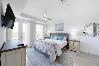 Gulf Place Residence 205- Let the Sea Set You Free - 3