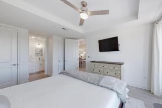 Gulf Place Residence 205- Let the Sea Set You Free - 2