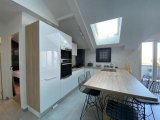 Appart & Fleurinoise balcon ascenseur climatisation - Fleurieux-sur-lʼArbresle - 6
