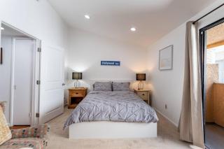 Franklin Hollywood Bowl Loft - 5