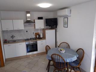 Apartment Fugosic - Šilo - 9