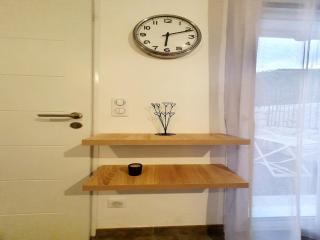 F2 neuf calme climatisé wifi parking - 1,5 km mer - 4