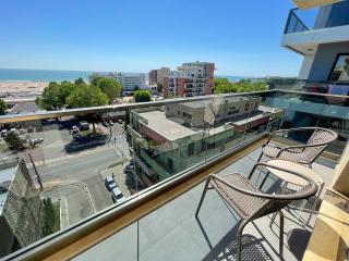 Azure Sea Apartments - Mamaia - 9