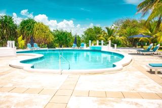 Best Western Grand Baymen Gardens - San Pedro - 4