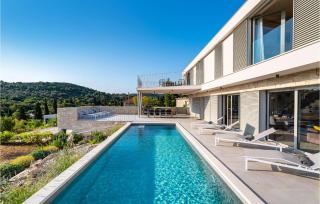 3 Bedroom Nice Home In Zman - 1