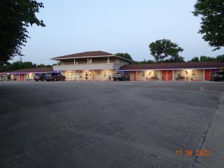 Best Budget Inn - Carthage - 3