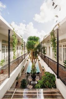 Brown Feather Hotel - Seminyak - 0