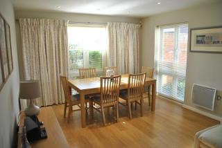 Trevelyan Court Apartments Windsor - Windsor - 2
