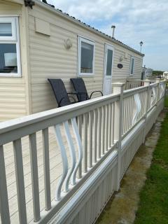 L25 L&g Caravan hire 6 berth millfields family only and lead person must be over 30 MAX 4 ADULTS - Ingoldmells - 4
