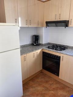 Apartment 424 next to the beach in the sun, DMSII building. - La Pineda - 8