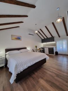 Studio apartment Rosalie - 0