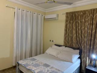 Top Base Apartments - Accra - 3
