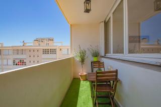 Beau T4 traversant avec superbe emplacement - Toulon - 6