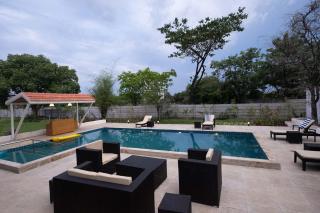 StayVista's Villaggio - Orchard Oasis with Pool, Expansive Lawn, Patio & Indoor Activities - Nashik - 9
