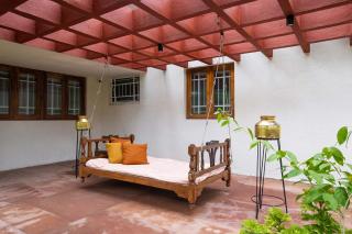 StayVista's Villaggio - Orchard Oasis with Pool, Expansive Lawn, Patio & Indoor Activities - Nashik - 8