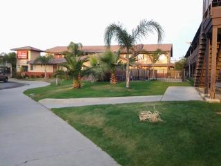 Best Economy Inn & Suites - Bakersfield - 3