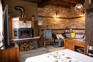LITTLE BIRD Residency - Luxury Guesthouses in Leshten - 7