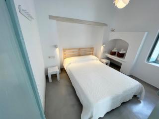 Cycladic Rooftop House in the Heart of Parikia - Parikia - 6