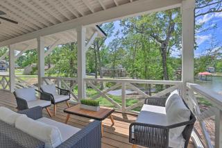 Luxe Lakefront Getaway with Porch and Water View! - Dadeville - 8