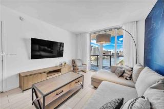 BeachWalk 1B-1B Apmt Amazing View 12A - Hallandale Beach - 7