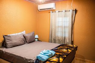 Forest View Apartment - Six Huts - 9