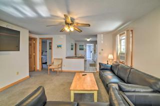 OOB Apt - 1 Block to Bay, Half-Mile to Pier! - 4