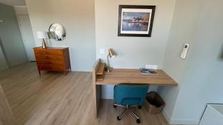 Vue sur rade appartement élégant vaste climatisé étage élevé ascenseur proche parking et toutes commodités au cœur du Toulon historique - 2