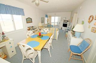 KD1401- License To Chill - Kill Devil Hills - 6