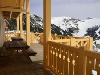 Chalet spacieux à Flaine avec sauna, cheminée et balcon - 6 chambres, proche des pistes - FR-1-425-4 - Flaine - 2