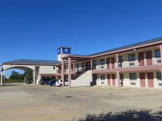 Americas Best Value Inn & Suites Hempstead - Hempstead - 4