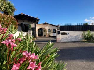 Hôtel particulier - Les lodges du Bassin d'Arcachon- Petit-déjeuner sur demande- Prestations haut de gamme - Gujan-Mestras - 1