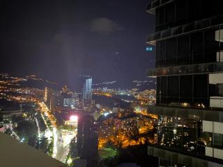 Luxury Studio @ Axis Towers in Heart of Tbilisi - 3