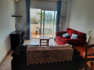 Central 2-Bed Apartment in Estepona Port - Estepona - 4