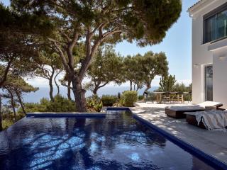 Iconic Ionian Mudita Villa, By ThinkVilla - Argasi - 9