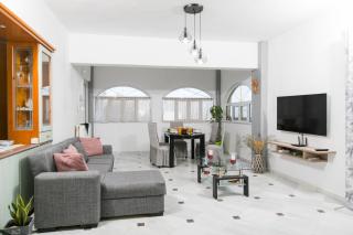 Irini's Sea View House - 3