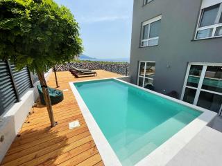 Cozy seaside apartment with pool & terrace - Split - 0