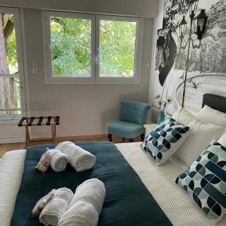 Le Maine N 5 FLEAC - Logement entier avec 3 suites SDB - Balcon - 1