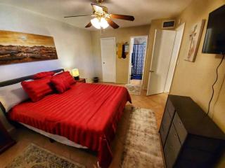 Perfect Location ASU Tempe 1 Bd 1Bath couples getaway! - Tempe - 0