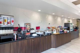 Best Western Plus McAllen Airport Hotel - 7
