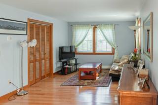 Walk to Beach and Main St Dog-Friendly Cape Cod Gem - 1