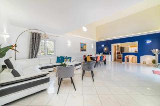 Villa located between Cannes and SaintTropez - 0