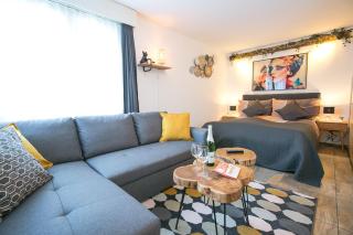 Spirit Apartments - Studio 1 und 2 - Küche - Parkplatz - Engelberg - 0