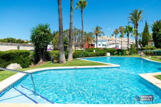 Modern 3 BDRM Apt with Sea Views & Pool Newly Renovated - Marbella - 9