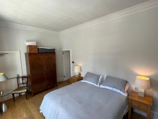 Central 1-Bed Apartment in Inverness Sleeps 4 - Inverness - 9