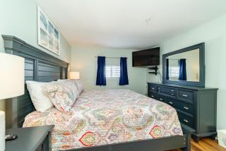 Salty Dolphin - Gulf Front Oasis - Destin - 1